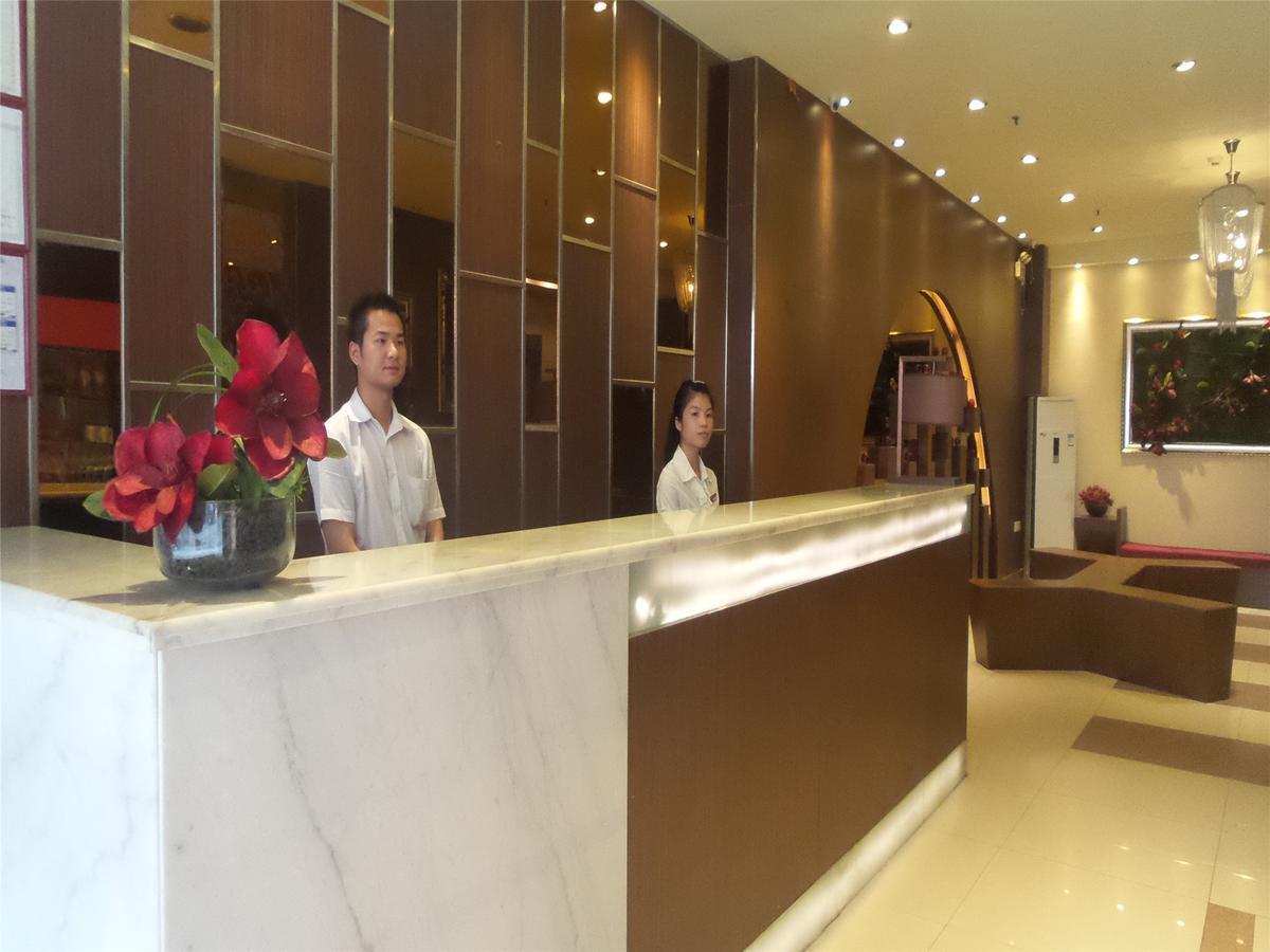 V8 Hotel Xicun Subway Branch Canton Esterno foto